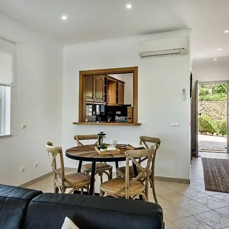 Gorgeous Two Bedroom In Carvoeiro Apartment
