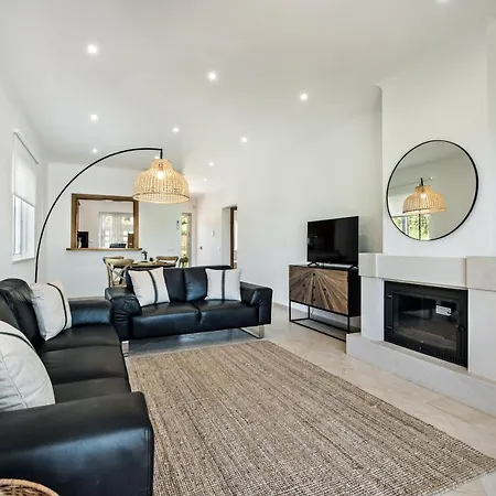 Apartment Gorgeous Two Bedroom In Carvoeiro *